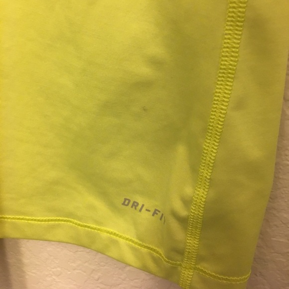 Nike Pro Dri-Fit Tank - Picture 4 of 4